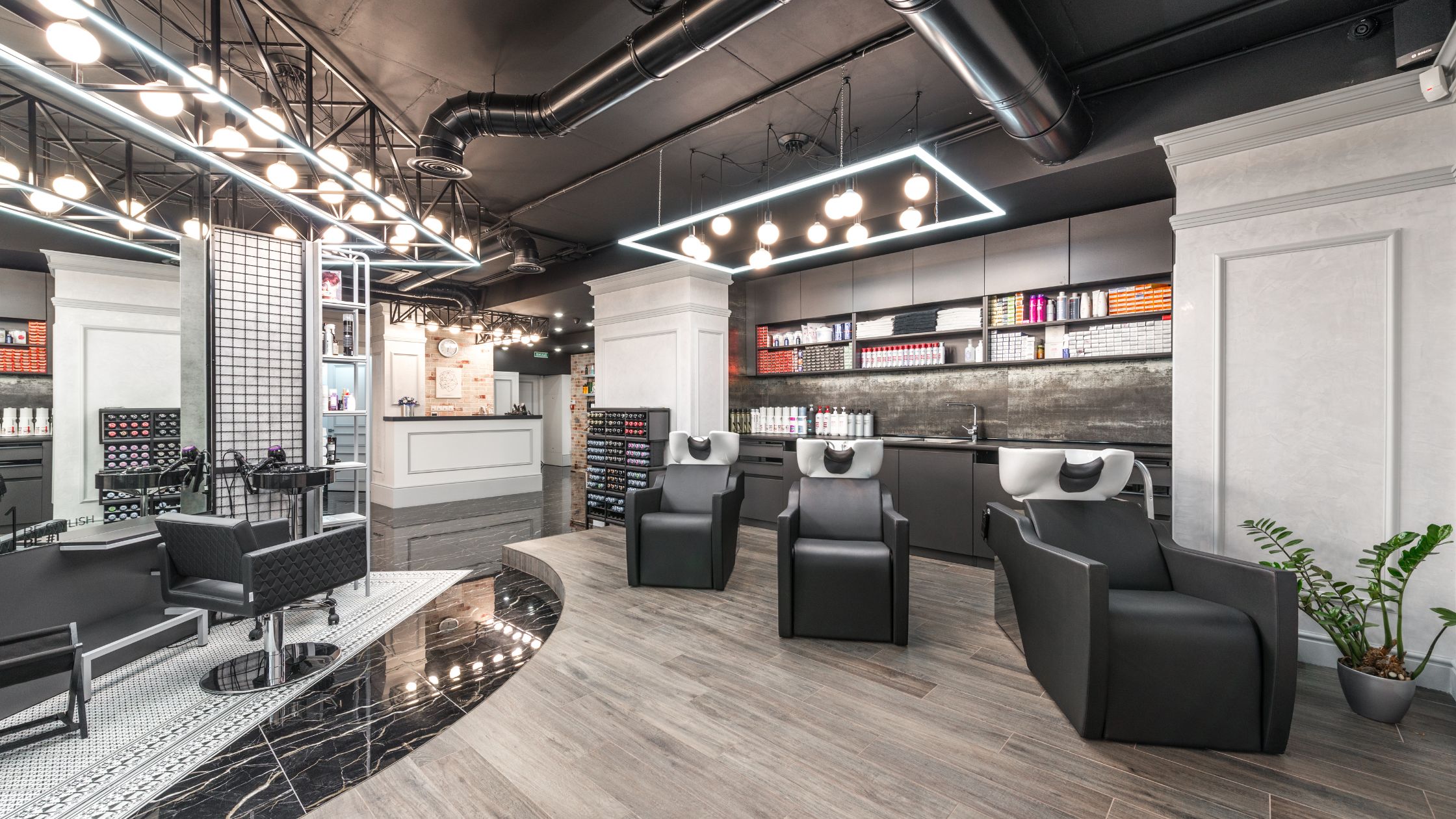Revolutionizing Beauty and Wellness: How Feelaxo.com Makes a Difference for Clients and Businesses